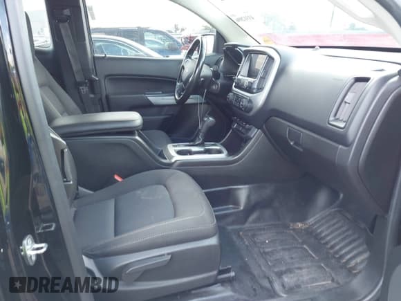 ✅ 2021 Chevrolet Colorado 2WD LT • VIN: 1GCHSCEA3M1260506 • Lot: 43312896. Wystawiony na IAAI z przebiegiem 86 984 mil. Bezpłatny archiwum sprzedaży aukcyjnych z USA i szczegółowy raport historii pojazdu na DreamBid. Zdjęcie 5.