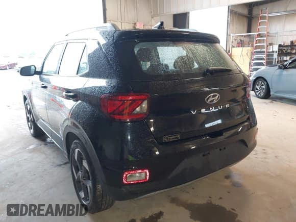 ✅ 2022 Hyundai Venue Limited • VIN: KMHRC8A35NU150896 • Lot: 41932303. Listed on IAAI with 38,739 mi. Free auction sales archive from the USA and detailed vehicle history report at DreamBid. Image 3.