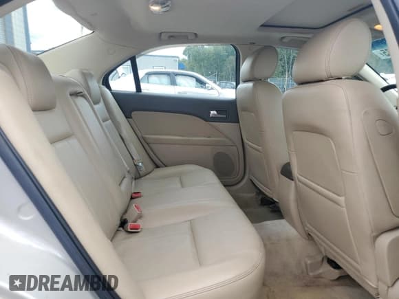 ✅ 2008 Mercury Milan Premier • VIN: 3MEHM02108R644542 • Lot: 70479275. Wystawiony na Copart z przebiegiem 128 004 mil. Bezpłatny archiwum sprzedaży aukcyjnych z USA i szczegółowy raport historii pojazdu na DreamBid. Zdjęcie 10.