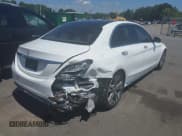 ✅ 2016 Mercedes-Benz C 300 • VIN: WDDWF4JB7GR111740 • Lot: 42811403. Wystawiony na IAAI z przebiegiem 81 978 mil. Bezpłatny archiwum sprzedaży aukcyjnych z USA i szczegółowy raport historii pojazdu na DreamBid. Zdjęcie 4.