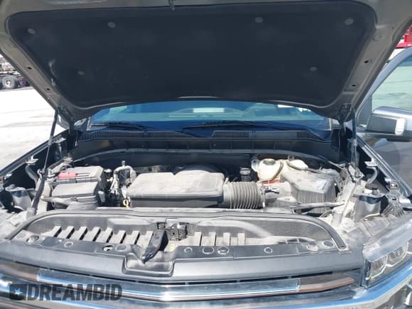 ✅ 2021 Chevrolet Silverado 1500 High Country • VIN: 3GCPWFED4MG144695 • Lot: 42880446. Wystawiony na IAAI z przebiegiem 14 271 mil. Bezpłatny archiwum sprzedaży aukcyjnych z USA i szczegółowy raport historii pojazdu na DreamBid. Zdjęcie 10.