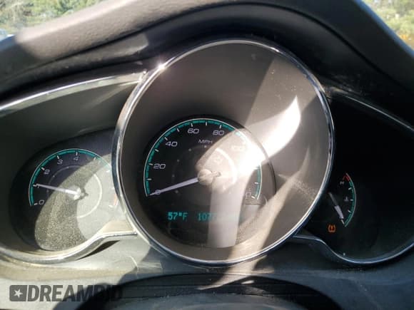 ✅ 2011 Chevrolet Malibu 1LT • VIN: 1G1ZC5E11BF129886 • Lot: 77652764. Listed on Copart with 107,777 mi. Free auction sales archive from the USA and detailed vehicle history report at DreamBid. Image 9.