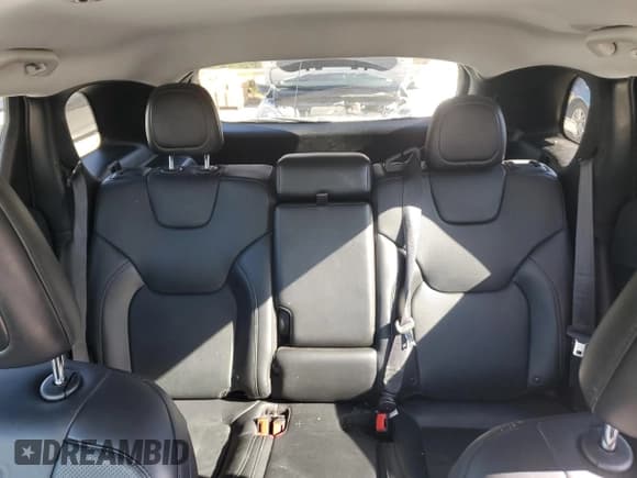 ✅ 2019 Jeep Cherokee Limited • VIN: 1C4PJMDX7KD461637 • Lot: 91665965. Listed on Copart with 119,604 mi. Free auction sales archive from the USA and detailed vehicle history report at DreamBid. Image 10.