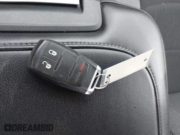 ✅ 2019 Ram 2500 Tradesman • VIN: 3C6UR5HJ3KG595479 • Lot: 41480080. Wystawiony na IAAI z przebiegiem 63 268 mil. Bezpłatny archiwum sprzedaży aukcyjnych z USA i szczegółowy raport historii pojazdu na DreamBid. Zdjęcie 11.