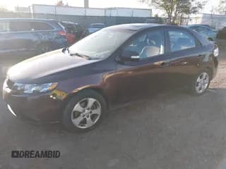 ✅ 2010 Kia Forte EX • VIN: KNAFU4A25A5297175 • Лот: 43621130. Опубликован ранее на IAAI с пробегом 200 624 миль. Бесплатный доступ к архиву аукционных продаж из США и подробный отчёт об истории автомобиля на DreamBid. Изображение 2.