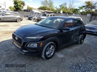 ✅ 2021 Hyundai Kona SE • VIN: KM8K12AA5MU641003 • Лот: 79708843. Опубликован ранее на Copart с пробегом 41 852 миль. Бесплатный доступ к архиву аукционных продаж из США и подробный отчёт об истории автомобиля на DreamBid. Изображение 1.