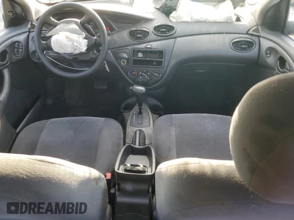 ✅ 2002 Ford Focus SE • VIN: 1FAFP34P52W358151 • Lot: 71228935. Wystawiony na Copart z przebiegiem 111 775 mil. Bezpłatny archiwum sprzedaży aukcyjnych z USA i szczegółowy raport historii pojazdu na DreamBid. Zdjęcie 8.