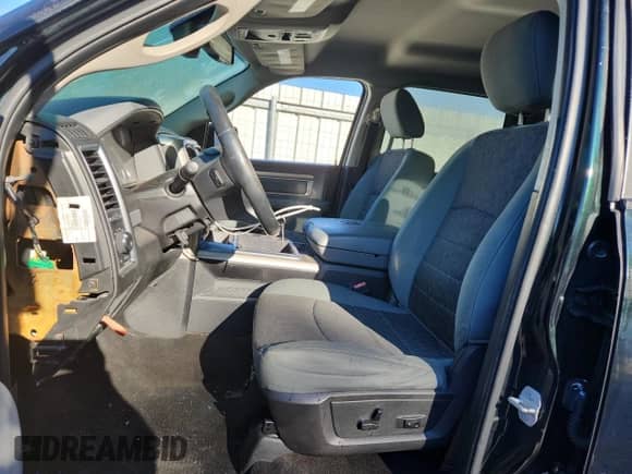 2015 Ram 1500 Outdoorsman с VIN 1C6RR6LT0FS522573, выставлен на аукционе Copart как лот 90810405 с пробегом 100 610 миль миль и Списание • Salvage title. История ставок и продаж доступна на DreamBid. Изображение 7.