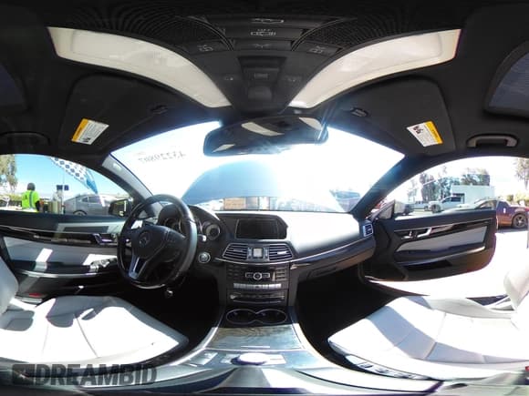 ✅ 2014 Mercedes-Benz E 350 • VIN: WDDKJ5KB1EF237964 • Lot: 43229807. Listed on IAAI with 97,989 mi. Free auction sales archive from the USA and detailed vehicle history report at DreamBid. Image 18.