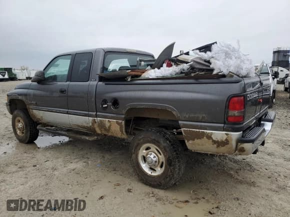 ✅ 2002 Dodge 2500 • VIN: 3B7KF23652M238820 • Lot: 92049095. Wystawiony na Copart z przebiegiem Nie podano. Bezpłatny archiwum sprzedaży aukcyjnych z USA i szczegółowy raport historii pojazdu na DreamBid. Zdjęcie 2.