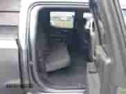 2021 Chevrolet Silverado 1500 LT z VIN 3GCPWCED4MG449497, wystawiony jako IAAI lot #43454954 z przebiegiem 70 702 mil mil oraz . Historia ofert i sprzedaży dostępna na DreamBid. Obrazek 8.