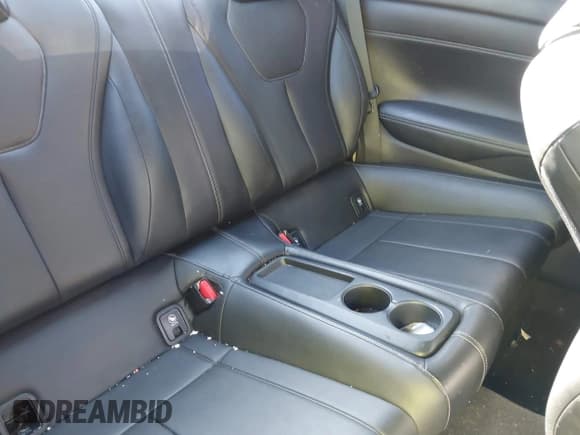 ✅ 2018 Infiniti Q60 Luxe • VIN: JN1EV7EL9JM391021 • Лот: 41369592. Опубликован ранее на IAAI с пробегом 112 732 миль. Бесплатный доступ к архиву аукционных продаж из США и подробный отчёт об истории автомобиля на DreamBid. Изображение 8.