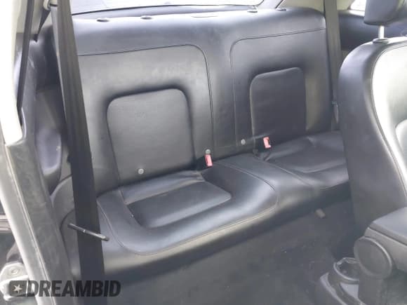 ✅ 2006 Volkswagen Beetle • VIN: 3VWPW31C36M406543 • Лот: 42279407. Опубликован ранее на IAAI с пробегом 113 208 миль. Бесплатный доступ к архиву аукционных продаж из США и подробный отчёт об истории автомобиля на DreamBid. Изображение 8.