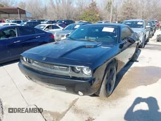 ✅ 2009 Dodge Challenger SRT-8 • VIN: 2B3LJ74W09H579485 • Lot: 41249822. Wystawiony na IAAI z przebiegiem 110 954 mil. Bezpłatny archiwum sprzedaży aukcyjnych z USA i szczegółowy raport historii pojazdu na DreamBid. Zdjęcie 2.