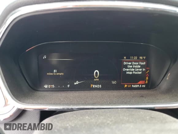 ✅ 2017 Lincoln Continental Livery • VIN: 1LN6L9UKXH5612864 • Lot: 68963045. Wystawiony na Copart z przebiegiem 96 009 mil. Bezpłatny archiwum sprzedaży aukcyjnych z USA i szczegółowy raport historii pojazdu na DreamBid. Zdjęcie 9.