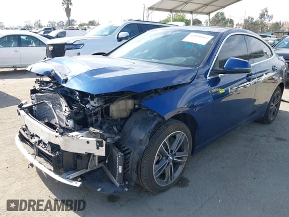 ✅ 2022 BMW 2 Series 228i • VIN: WBA53AK04N7L19686 • Lot: 42020162. Wystawiony na IAAI z przebiegiem 25 520 mil. Bezpłatny archiwum sprzedaży aukcyjnych z USA i szczegółowy raport historii pojazdu na DreamBid. Zdjęcie 2.