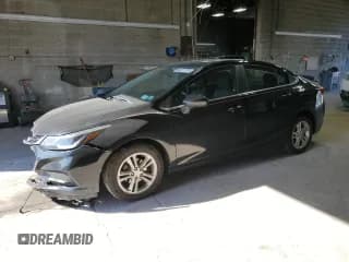 ✅ 2017 Chevrolet Cruze LT • VIN: 1G1BE5SM2H7275095 • Лот: 85371775. Опубликован ранее на Copart с пробегом 52 063 миль. Бесплатный доступ к архиву аукционных продаж из США и подробный отчёт об истории автомобиля на DreamBid. Изображение 1.