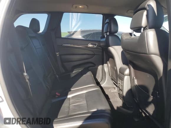 ✅ 2011 Jeep Grand Cherokee Laredo • VIN: 1J4RR4GG1BC572715 • Lot: 90520495. Listed on Copart with 136,553 mi. Free auction sales archive from the USA and detailed vehicle history report at DreamBid. Image 10.