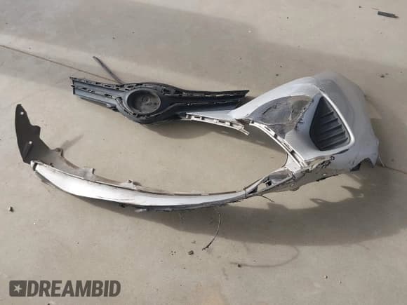 ✅ 2015 Toyota Yaris L • VIN: VNKKTUD39FA048361 • Lot: 42789327. Listed on IAAI with 112,418 mi. Free auction sales archive from the USA and detailed vehicle history report at DreamBid. Image 12.