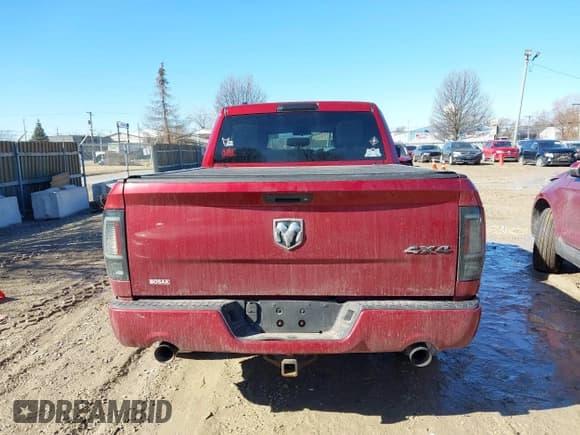 ✅ 2015 Ram 1500 Tradesman • VIN: 1C6RR7FT7FS504086 • Lot: 41664381. Wystawiony na IAAI z przebiegiem 133 131 mil. Bezpłatny archiwum sprzedaży aukcyjnych z USA i szczegółowy raport historii pojazdu na DreamBid. Zdjęcie 16.