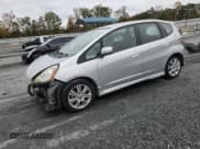 ✅ 2011 Honda Fit Sport • VIN: JHMGE8H57BC002973 • Лот: 90239595. Опубликован ранее на Copart с пробегом 106 447 миль. Бесплатный доступ к архиву аукционных продаж из США и подробный отчёт об истории автомобиля на DreamBid. Изображение 1.