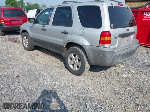 ✅ 2005 Ford Escape XLT • VIN: 1FMCU93125KA25998 • Lot: 42413196. Listed on IAAI with 192,490 mi. Free auction sales archive from the USA and detailed vehicle history report at DreamBid. Image 3.
