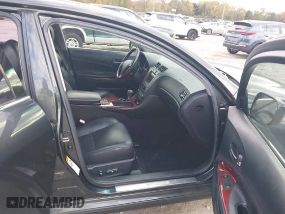 ✅ 2007 Lexus GS 350 • VIN: JTHCE96SX70009096 • Lot: 43496440. Wystawiony na IAAI z przebiegiem 131 077 mil. Bezpłatny archiwum sprzedaży aukcyjnych z USA i szczegółowy raport historii pojazdu na DreamBid. Zdjęcie 5.