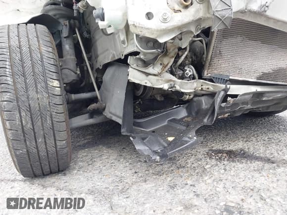 ✅ 2010 Toyota Yaris • VIN: JTDBT4K38A1356139 • Lot: 43076858. Listed on IAAI with 169,000 mi. Free auction sales archive from the USA and detailed vehicle history report at DreamBid. Image 17.