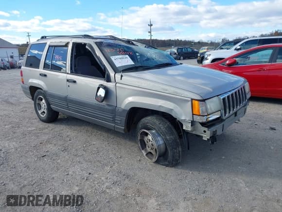 ✅ 1997 Jeep Grand Cherokee Laredo • VIN: 1J4GZ58S9VC533956 • Lot: 43709848. Listed on IAAI with 93,625 mi. Free auction sales archive from the USA and detailed vehicle history report at DreamBid. Image 1.