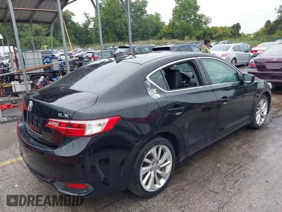 ✅ 2016 Acura ILX • VIN: 19UDE2F37GA008585 • Лот: 43231595. Опубликован ранее на IAAI с пробегом Не указан. Бесплатный доступ к архиву аукционных продаж из США и подробный отчёт об истории автомобиля на DreamBid. Изображение 4.
