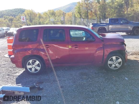 ✅ 2008 Chevrolet HHR LS • VIN: 3GNDA13DX8S650811 • Lot: 43399032. Listed on IAAI with 245,908 mi. Free auction sales archive from the USA and detailed vehicle history report at DreamBid. Image 13.