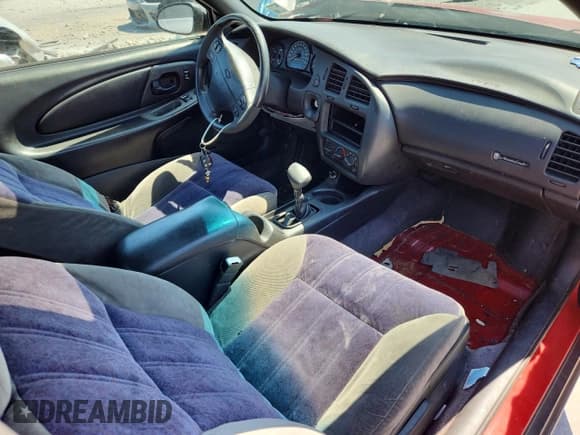✅ 2001 Chevrolet Monte Carlo LS • VIN: 2G1WW12E019147703 • Lot: 71121025. Listed on Copart with Not provided. Free auction sales archive from the USA and detailed vehicle history report at DreamBid. Image 8.