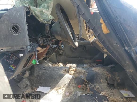 ✅ 2004 Chevrolet Silverado 1500 Work Truck • VIN: 1GCEC14X34Z295901 • Лот: 70049894. Опубликован ранее на Copart с пробегом Не указан. Бесплатный доступ к архиву аукционных продаж из США и подробный отчёт об истории автомобиля на DreamBid. Изображение 7.