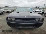 ✅ 2010 Dodge Challenger SE • VIN: 2B3CJ4DV9AH260953 • Лот: 67105825. Опубликован ранее на Copart с пробегом 129 291 миль. Бесплатный доступ к архиву аукционных продаж из США и подробный отчёт об истории автомобиля на DreamBid. Изображение 5.