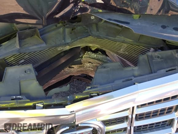 ✅ 2014 Cadillac XTS Luxury • VIN: 2G61M5S33E9134448 • Lot: 43712982. Listed on IAAI with 36,875 mi. Free auction sales archive from the USA and detailed vehicle history report at DreamBid. Image 17.