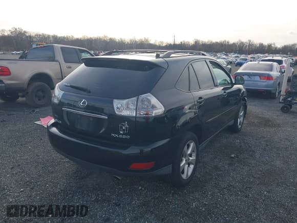 ✅ 2004 Lexus RX 330 • VIN: 2T2HA31U04C033817 • Lot: 43671266. Listed on IAAI with 225,014 mi. Free auction sales archive from the USA and detailed vehicle history report at DreamBid. Image 4.