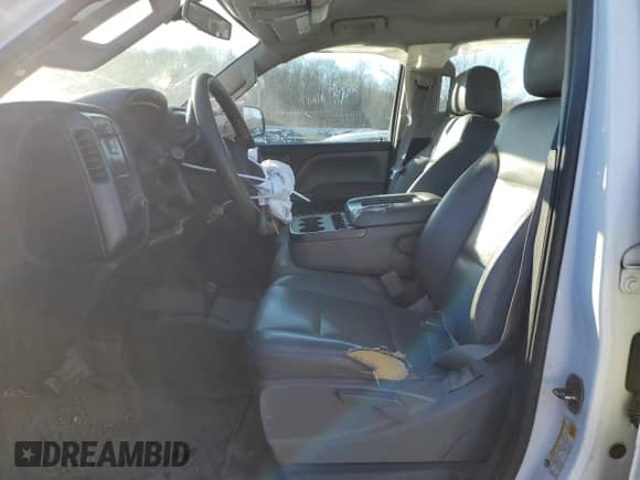 2015 Chevrolet Silverado 2500HD Work Truck z VIN 1GC1KUEG5FF547167, wystawiony jako Copart lot #47262565 z przebiegiem 252 508 mil mil oraz Szkoda całkowita • Salvage title. Historia ofert i sprzedaży dostępna na DreamBid. Obrazek 7.