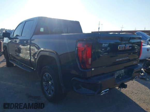✅ 2024 GMC Sierra 1500 AT4 • VIN: 3GTUUEE88RG236194 • Лот: 43390633. Опубликован ранее на IAAI с пробегом 35 734 миль. Бесплатный доступ к архиву аукционных продаж из США и подробный отчёт об истории автомобиля на DreamBid. Изображение 3.