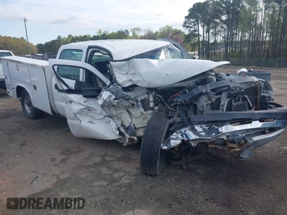 ✅ 2007 Chevrolet Silverado 2500HD • VIN: 1GBHK23U87F143166 • Лот: 41913814. Опубликован ранее на IAAI с пробегом 412 948 миль. Бесплатный доступ к архиву аукционных продаж из США и подробный отчёт об истории автомобиля на DreamBid. Изображение 1.