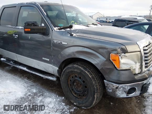 ✅ 2011 Ford F-150 XLT • VIN: 1FTFW1ET1BFB80266 • Lot: 43857273. Listed on IAAI with 271,971 mi. Free auction sales archive from the USA and detailed vehicle history report at DreamBid. Image 17.