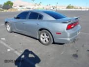 ✅ 2013 Dodge Charger SE • VIN: 2C3CDXBG5DH706505 • Lot: 43575308. Wystawiony na IAAI z przebiegiem 155 254 mil. Bezpłatny archiwum sprzedaży aukcyjnych z USA i szczegółowy raport historii pojazdu na DreamBid. Zdjęcie 3.