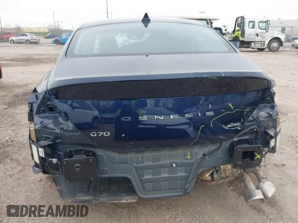 ✅ 2023 Genesis G70 2.0T • VIN: KMTG34TA3PU129307 • Lot: 41636981. Listed on IAAI with 37,593 mi. Free auction sales archive from the USA and detailed vehicle history report at DreamBid. Image 17.