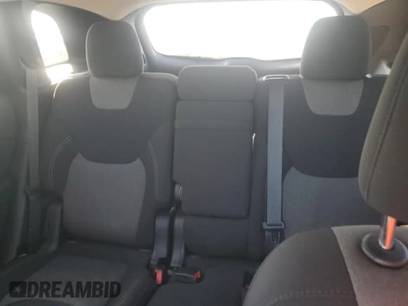 ✅ 2016 Jeep Cherokee Sport • VIN: 1C4PJLAB7GW324650 • Lot: 93236195. Listed on Copart with 29,924 mi. Free auction sales archive from the USA and detailed vehicle history report at DreamBid. Image 10.