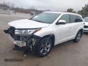 ✅ 2018 Toyota Highlander Limited • VIN: 5TDDZRFH6JS899857 • Lot: 41492515. Wystawiony na IAAI z przebiegiem 98 929 mil. Bezpłatny archiwum sprzedaży aukcyjnych z USA i szczegółowy raport historii pojazdu na DreamBid. Zdjęcie 19.