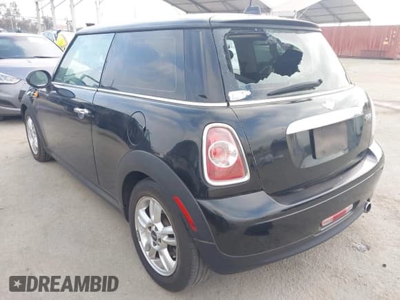 ✅ 2011 MINI Hardtop • VIN: WMWSU3C50BT098905 • Лот: 42637688. Опубликован ранее на IAAI с пробегом 118 389 миль. Бесплатный доступ к архиву аукционных продаж из США и подробный отчёт об истории автомобиля на DreamBid. Изображение 3.