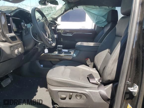 ✅ 2025 Chevrolet Silverado 1500 • VIN: 1GCUKDE84SZ166926 • Лот: 58424375. Опубликован ранее на Copart с пробегом 4 508 миль. Бесплатный доступ к архиву аукционных продаж из США и подробный отчёт об истории автомобиля на DreamBid. Изображение 7.