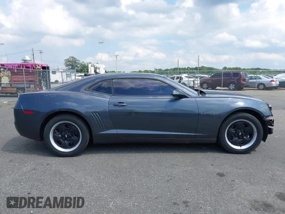 ✅ 2011 Chevrolet Camaro 2LS • VIN: 2G1FA1ED8B9150707 • Lot: 42755603. Wystawiony na IAAI z przebiegiem 146 478 mil. Bezpłatny archiwum sprzedaży aukcyjnych z USA i szczegółowy raport historii pojazdu na DreamBid. Zdjęcie 13.