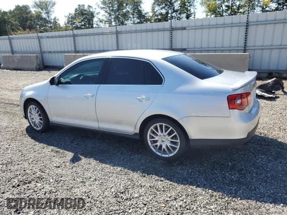 ✅ 2006 Volkswagen Jetta GLI Turbo • VIN: 3VWTJ71K16M710496 • Lot: 72077135. Listed on Copart with 241,853 mi. Free auction sales archive from the USA and detailed vehicle history report at DreamBid. Image 2.