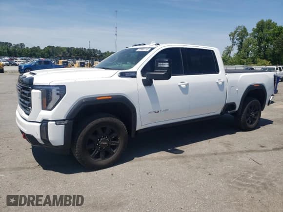 ✅ 2024 GMC Sierra 3500 • VIN: 1GT49VE75RF251729 • Lot: 53983785. Listed on Copart with 15,998 mi. Free auction sales archive from the USA and detailed vehicle history report at DreamBid. Image 1.