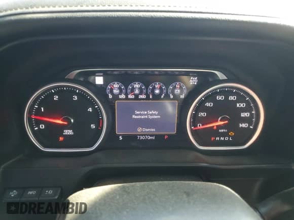 2020 Chevrolet Silverado 3500HD High Country z VIN 1GC4YVEYXLF105443, wystawiony jako Copart lot #52015675 z przebiegiem 73 070 mil mil oraz Szkoda całkowita • Salvage title. Historia ofert i sprzedaży dostępna na DreamBid. Obrazek 9.